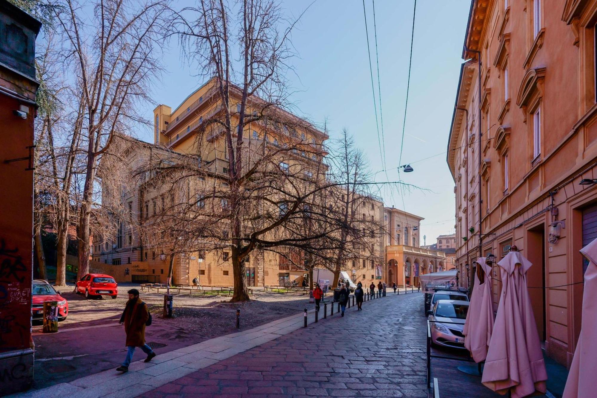 Zamboni 58 Apartment - Zona Movida Болонья Экстерьер фото
